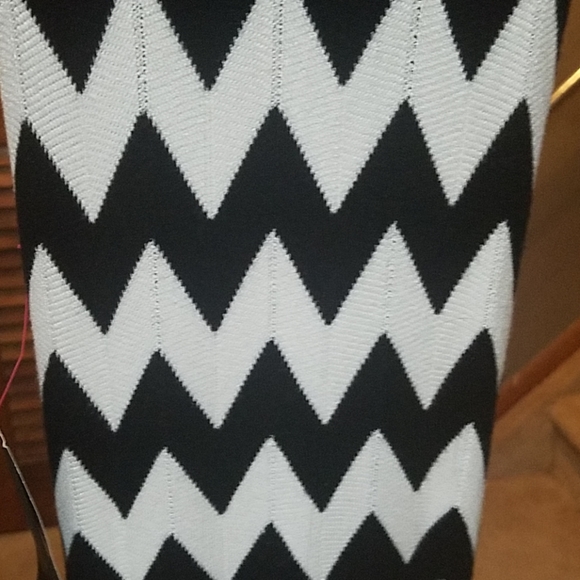 Bebe Knit Maxi - Picture 3 of 7